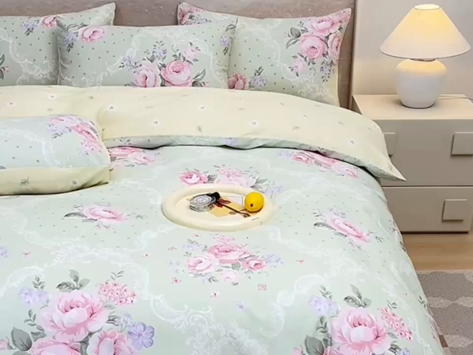 91家纺网 家纺一手货源 找家纺 宇彬家纺 2026直播新款13070全棉纯棉印花床单床笠款四件套和单被套喷气清新简约（缩水足可定做） 米绿韵粉黛