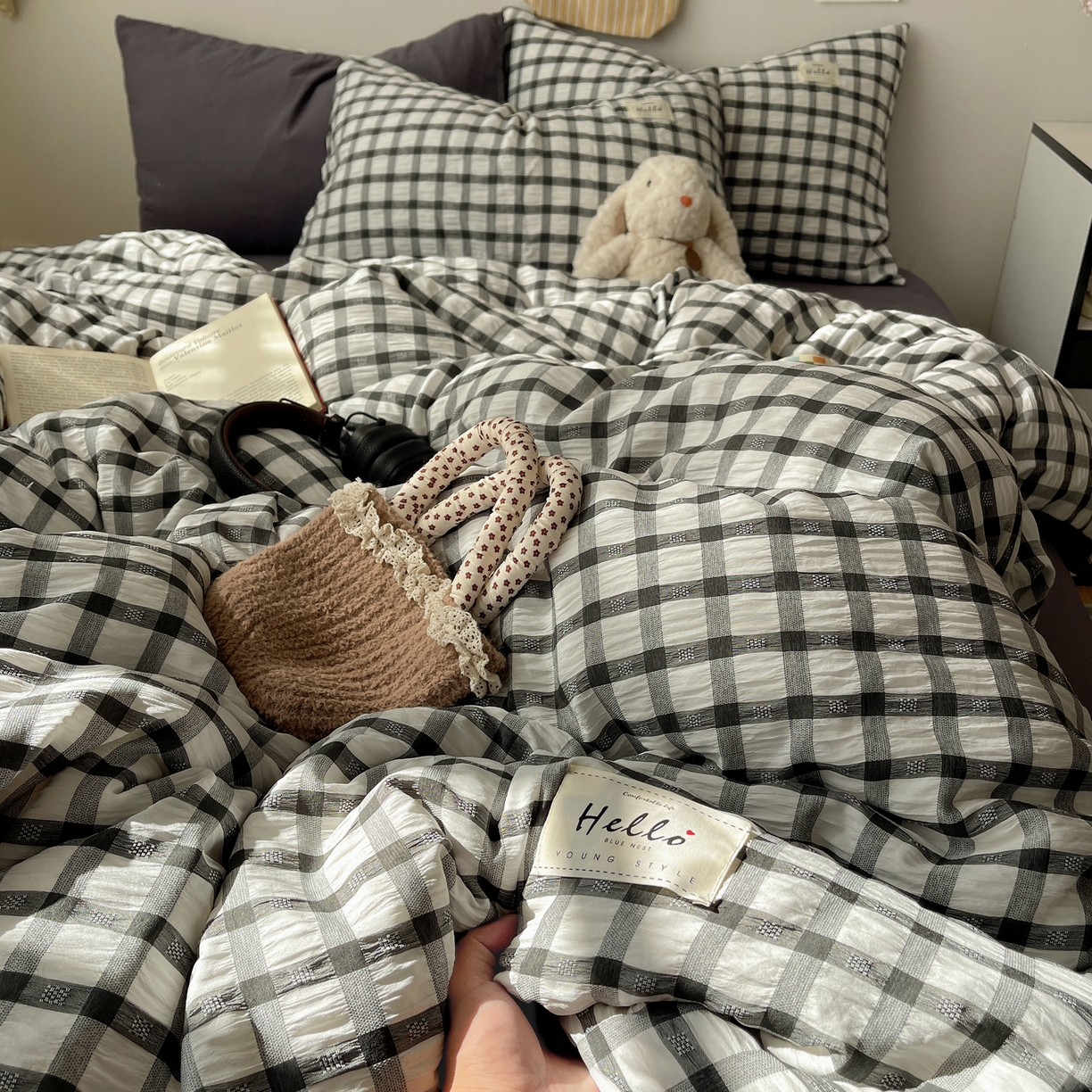 91家纺网 家纺一手货源 找家纺 顾里2025新款韩系格子阳离子泡泡纱四件套-第二组 经典黑格