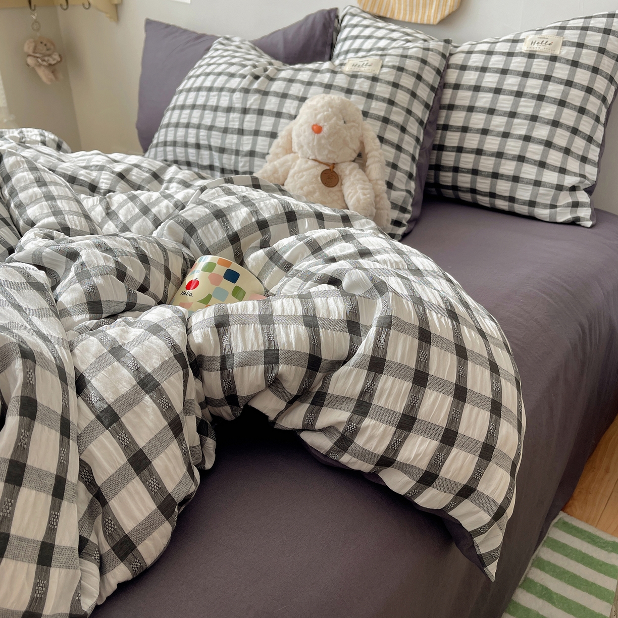 91家纺网 家纺一手货源 找家纺 顾里2025新款韩系格子阳离子泡泡纱四件套-第二组 经典黑格