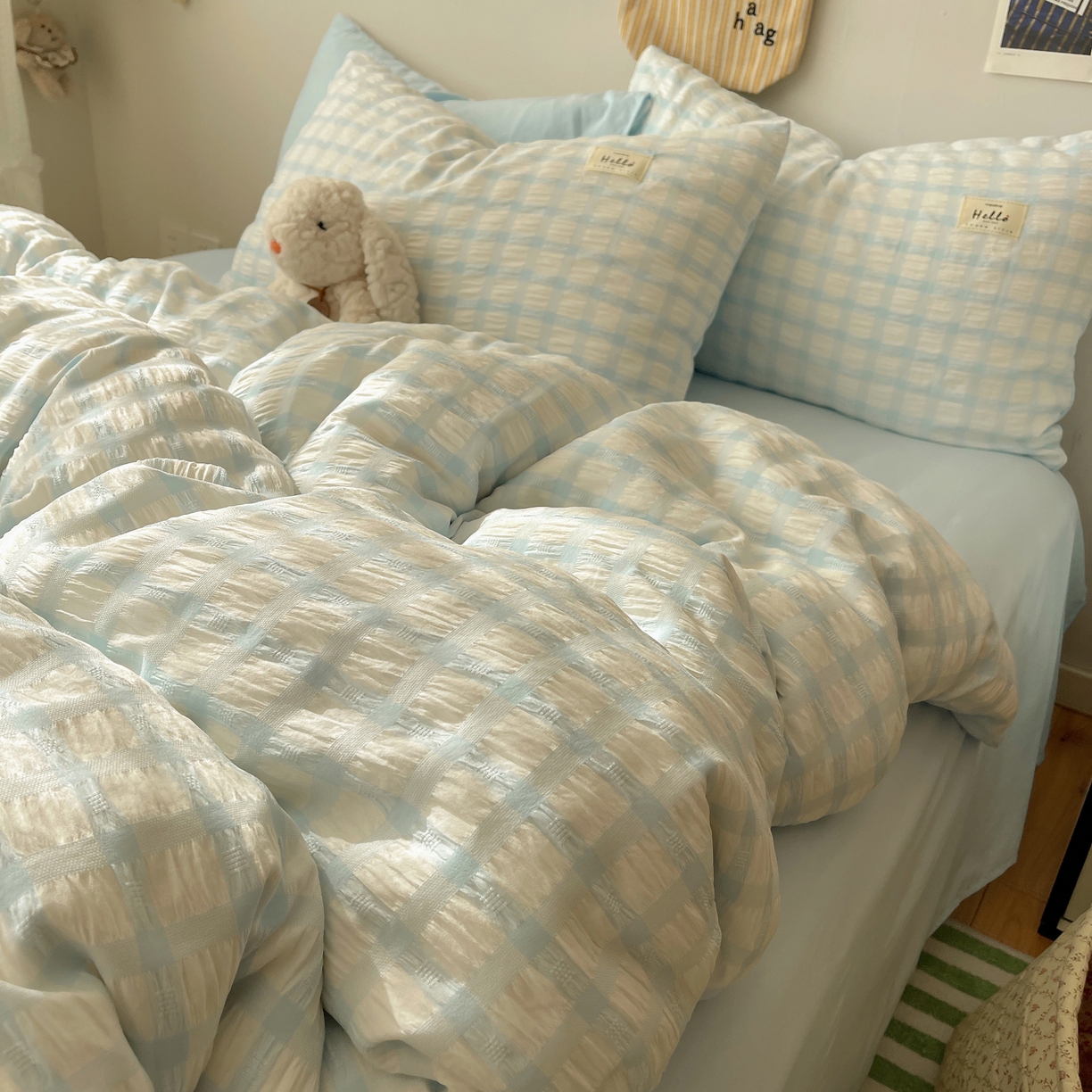 91家纺网 家纺一手货源 找家纺 顾里2025新款韩系格子阳离子泡泡纱四件套-第二组 天空蓝格