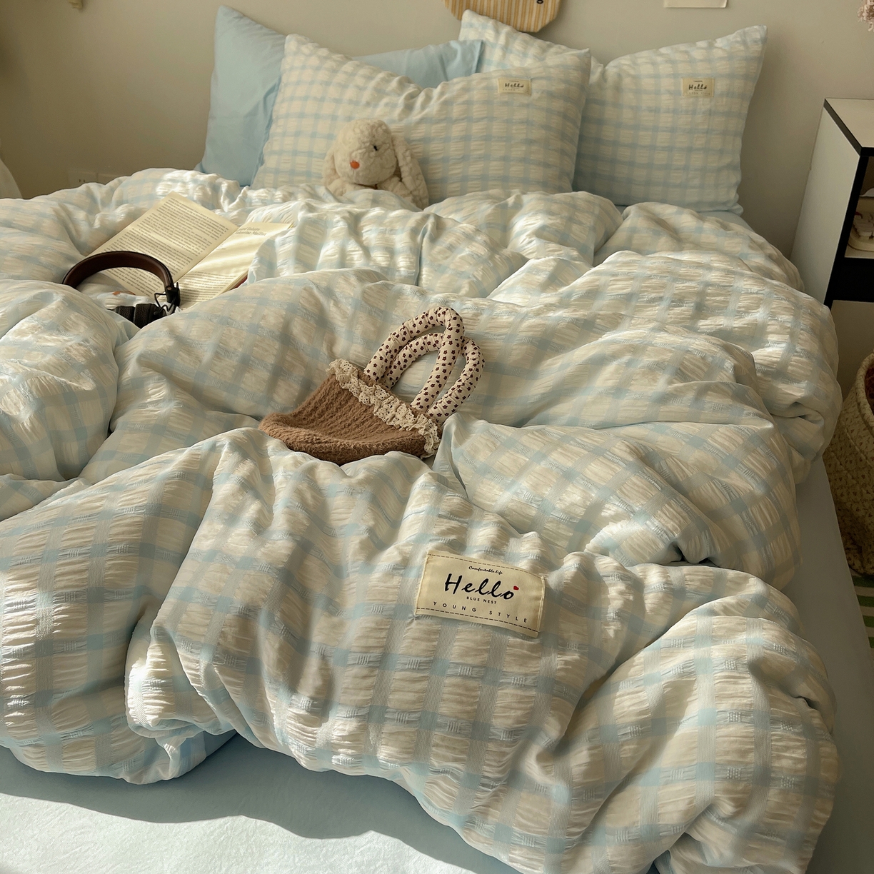 91家纺网 家纺一手货源 找家纺 顾里2025新款韩系格子阳离子泡泡纱四件套-第二组 天空蓝格