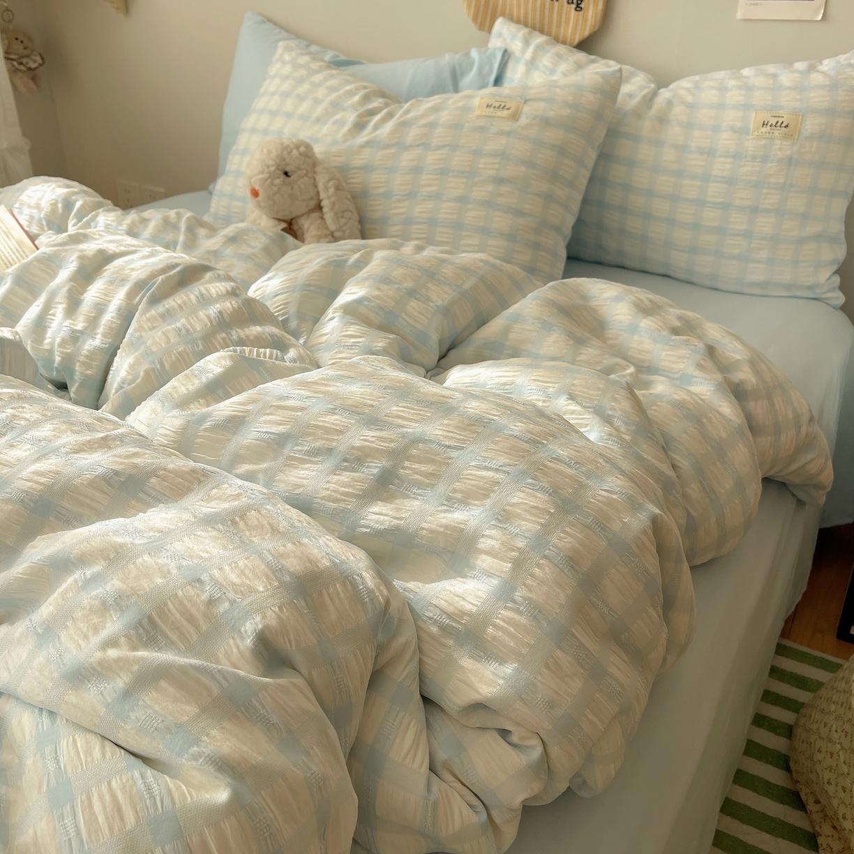 91家纺网 家纺一手货源 找家纺 顾里2025新款韩系格子阳离子泡泡纱四件套-第二组 天空蓝格