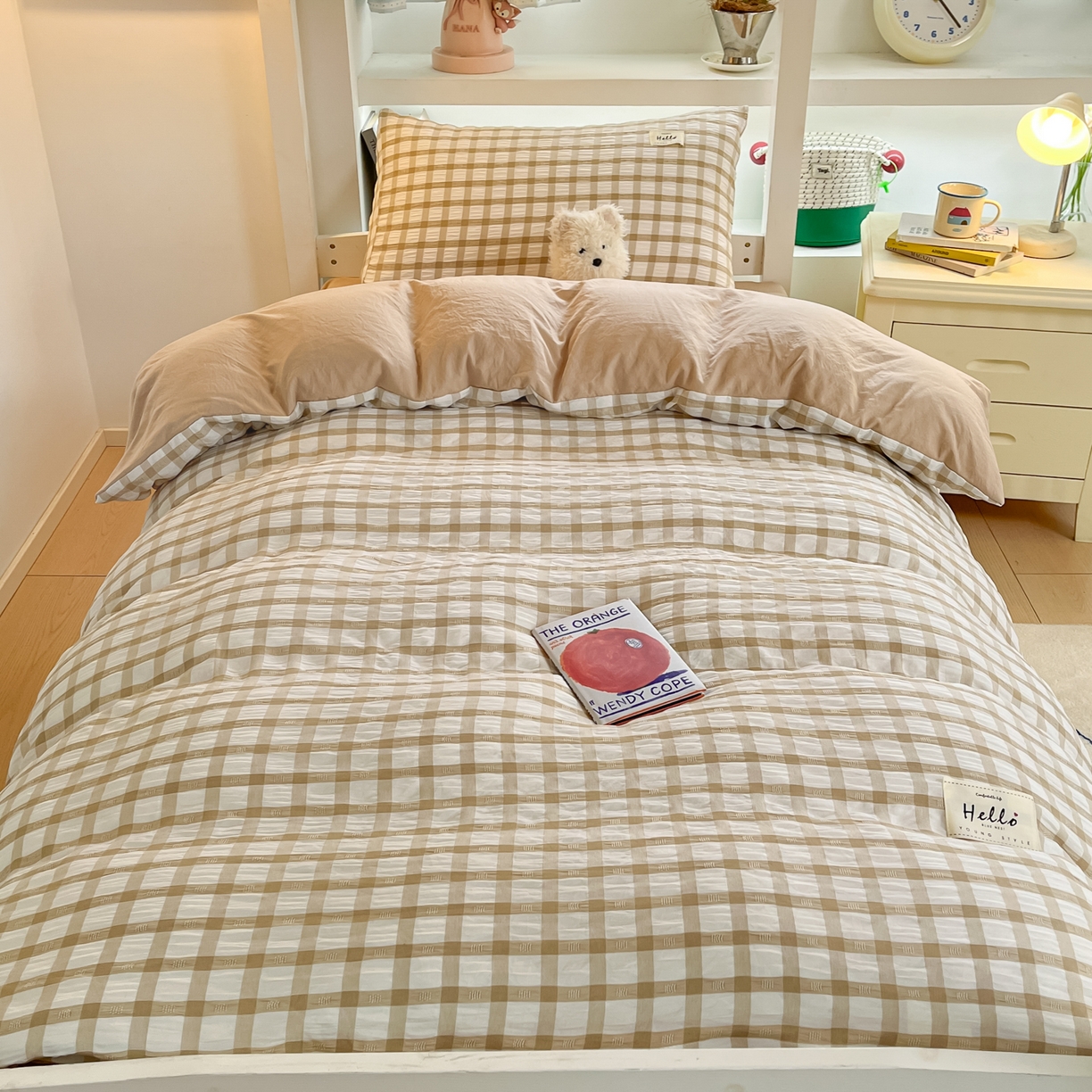 91家纺网 家纺一手货源 找家纺 顾里2025新款韩系格子阳离子泡泡纱学生宿舍上下铺三件套 复古奶咖