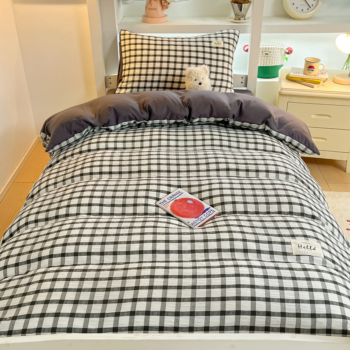 91家纺网 家纺一手货源 找家纺 顾里2025新款韩系格子阳离子泡泡纱学生宿舍上下铺三件套 经典黑格