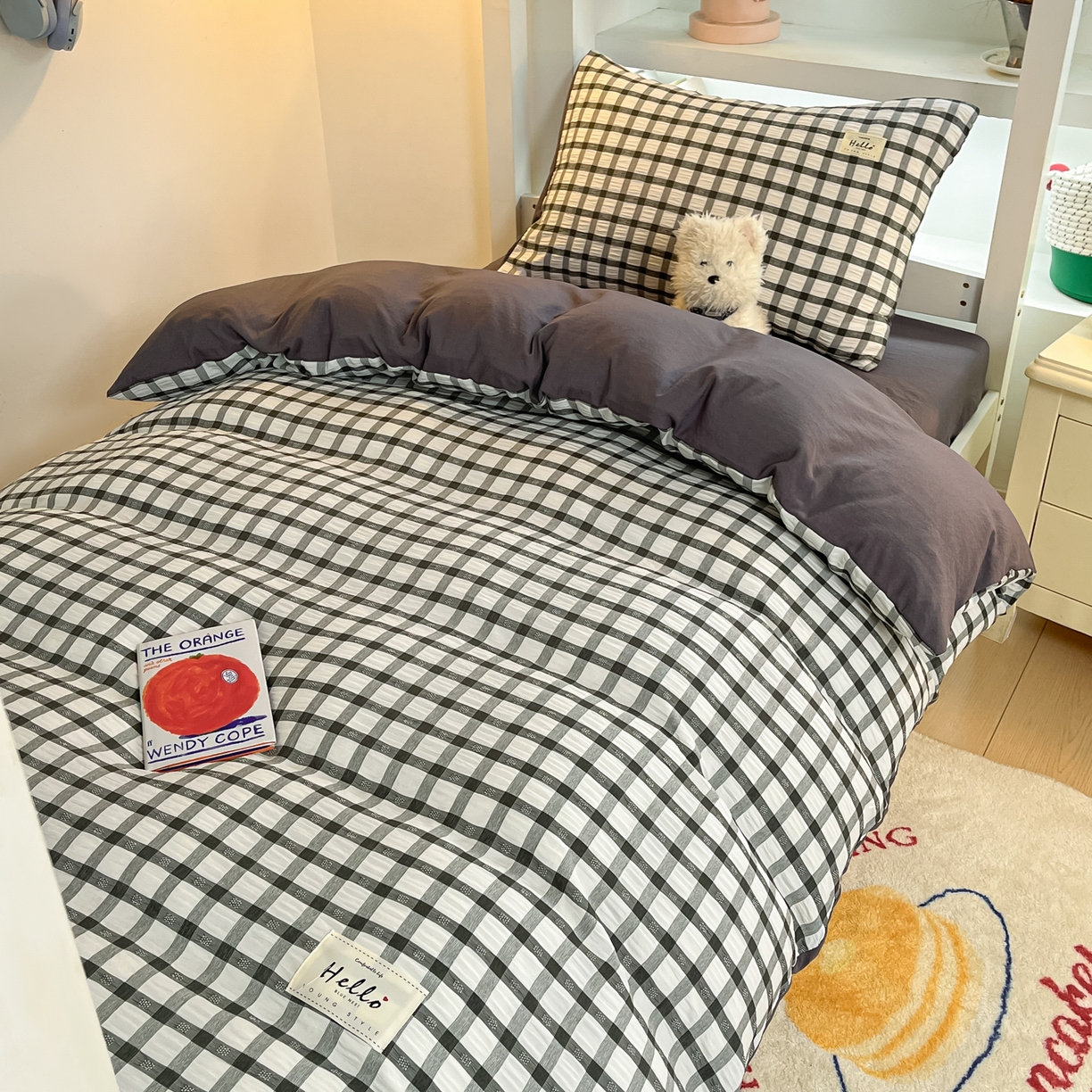 91家纺网 家纺一手货源 找家纺 顾里2025新款韩系格子阳离子泡泡纱学生宿舍上下铺三件套 经典黑格