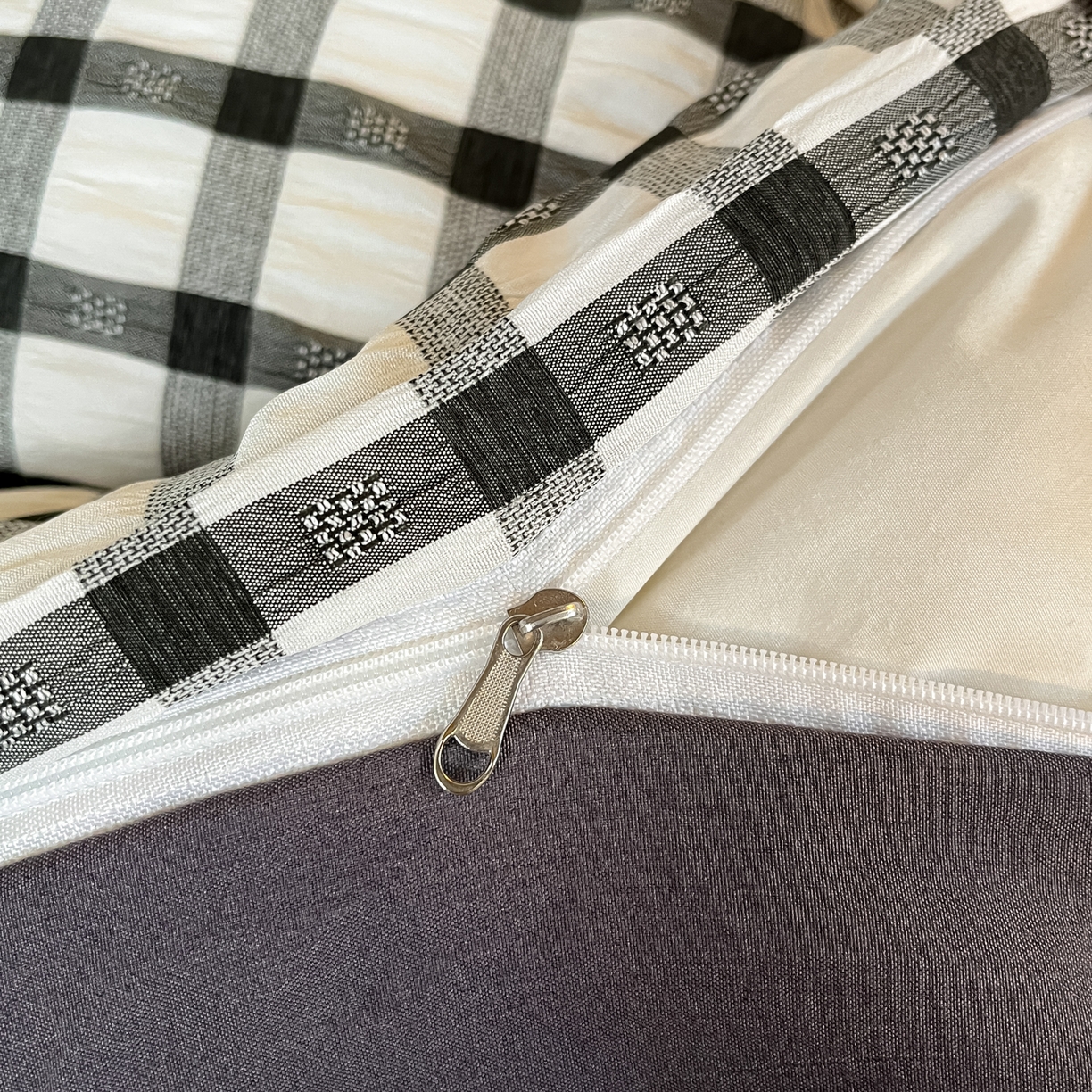 91家纺网 家纺一手货源 找家纺 顾里2025新款韩系格子阳离子泡泡纱学生宿舍上下铺三件套 经典黑格