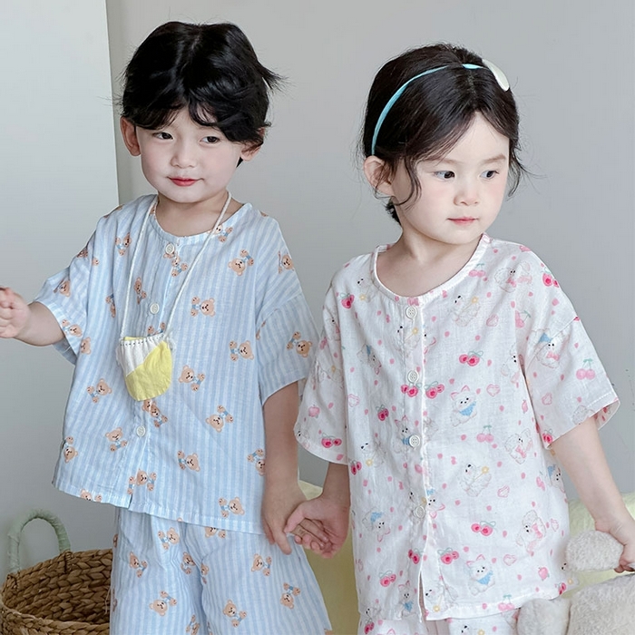 91家纺网 家纺一手货源 找家纺 妍景家居生活馆 2025新款儿童纱布圆领开衫款 爱心小熊