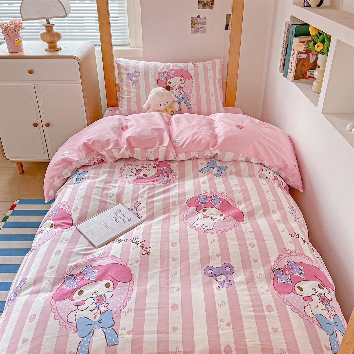 91家纺网 家纺一手货源 找家纺 名兮家居 2025-全棉纯棉13372经典奥特曼-三丽鸥学生床多件套【含防伪标】 竖条美乐蒂