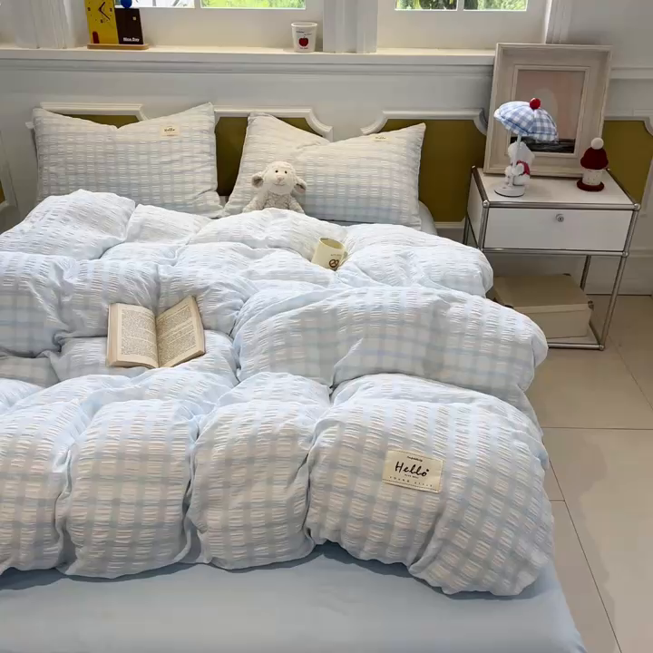 91家纺网 家纺一手货源 找家纺 顾里家纺 2025新款韩系格子阳离子泡泡纱四件套-第一组 天空蓝格