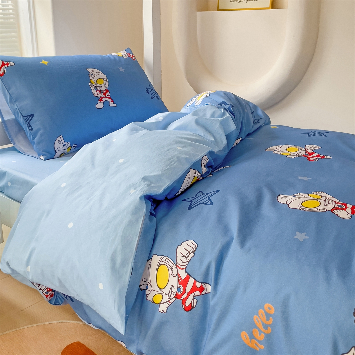 91家纺网 家纺一手货源 找家纺 （总）名兮家居 2025-全棉纯棉13372经典奥特曼-三丽鸥学生床多件套【含防伪标】