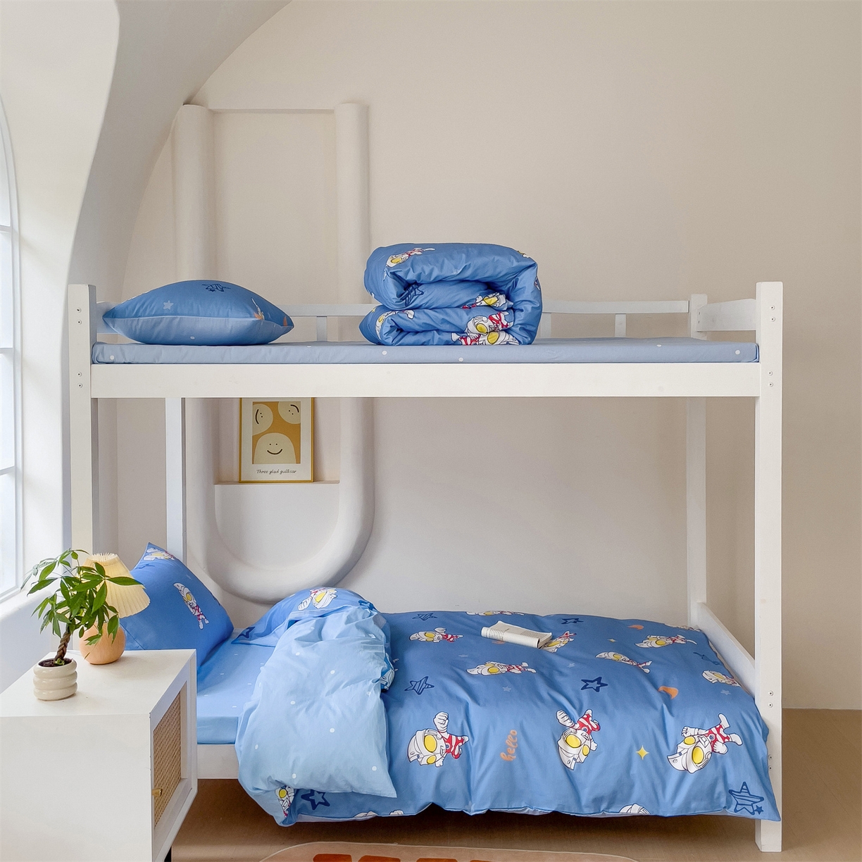 91家纺网 家纺一手货源 找家纺 （总）名兮家居 2025-全棉纯棉13372经典奥特曼-三丽鸥学生床多件套【含防伪标】