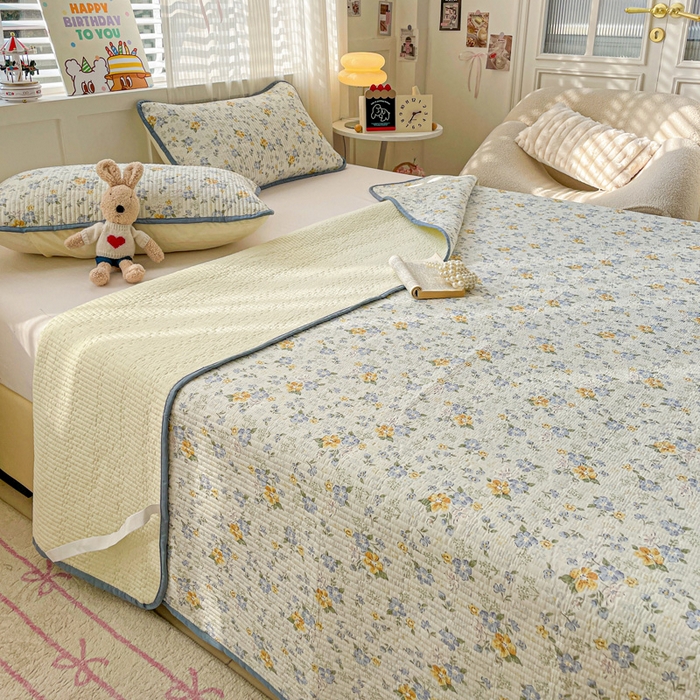 91家纺网 家纺一手货源 找家纺 富馨莱 2025春夏新款纯棉夹棉单床盖床盖单件薄床垫 艾莎