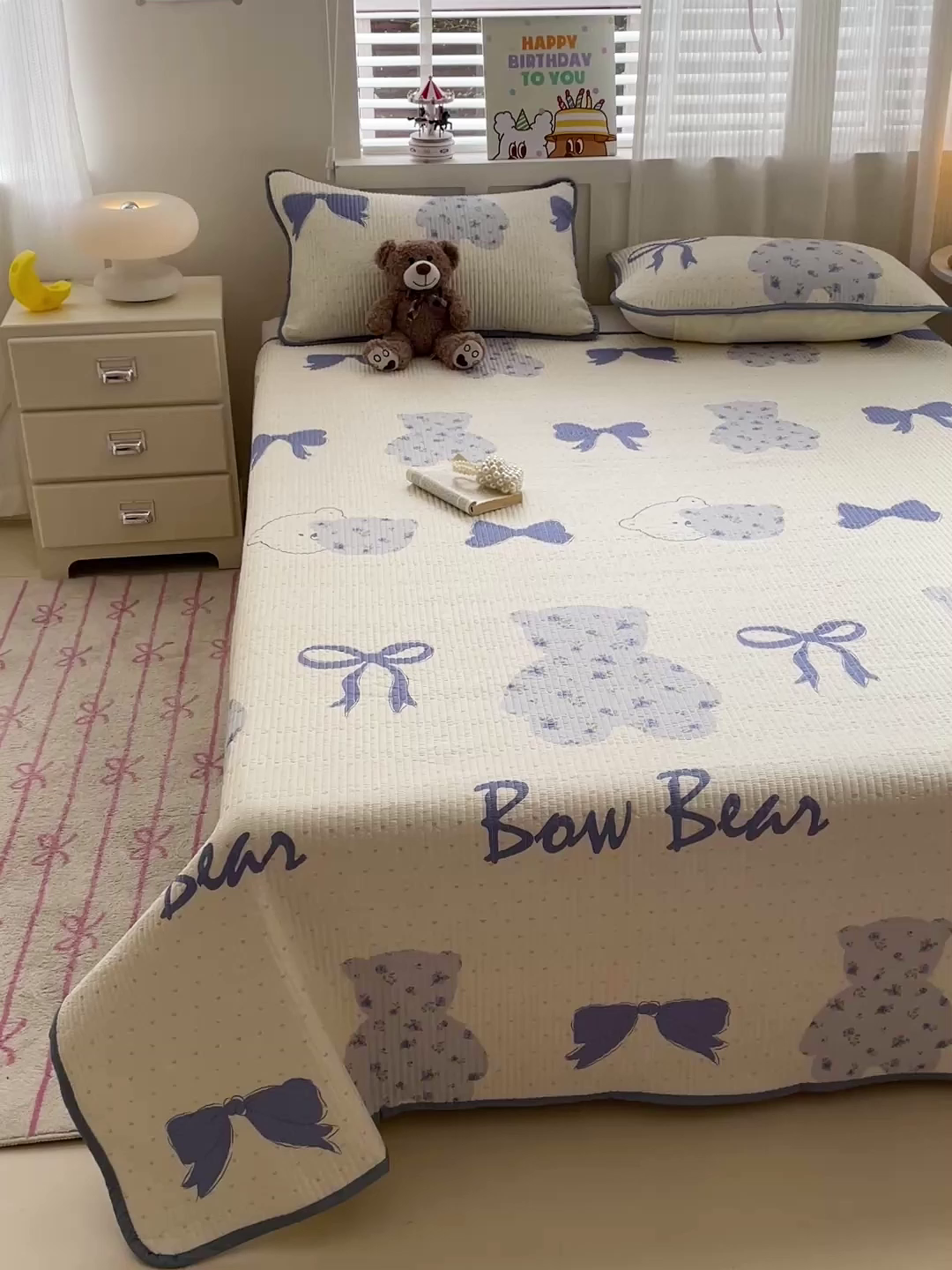 91家纺网 家纺一手货源 找家纺 富馨莱 2025春夏新款纯棉夹棉单床盖床盖单件薄床垫 蝴蝶结小熊