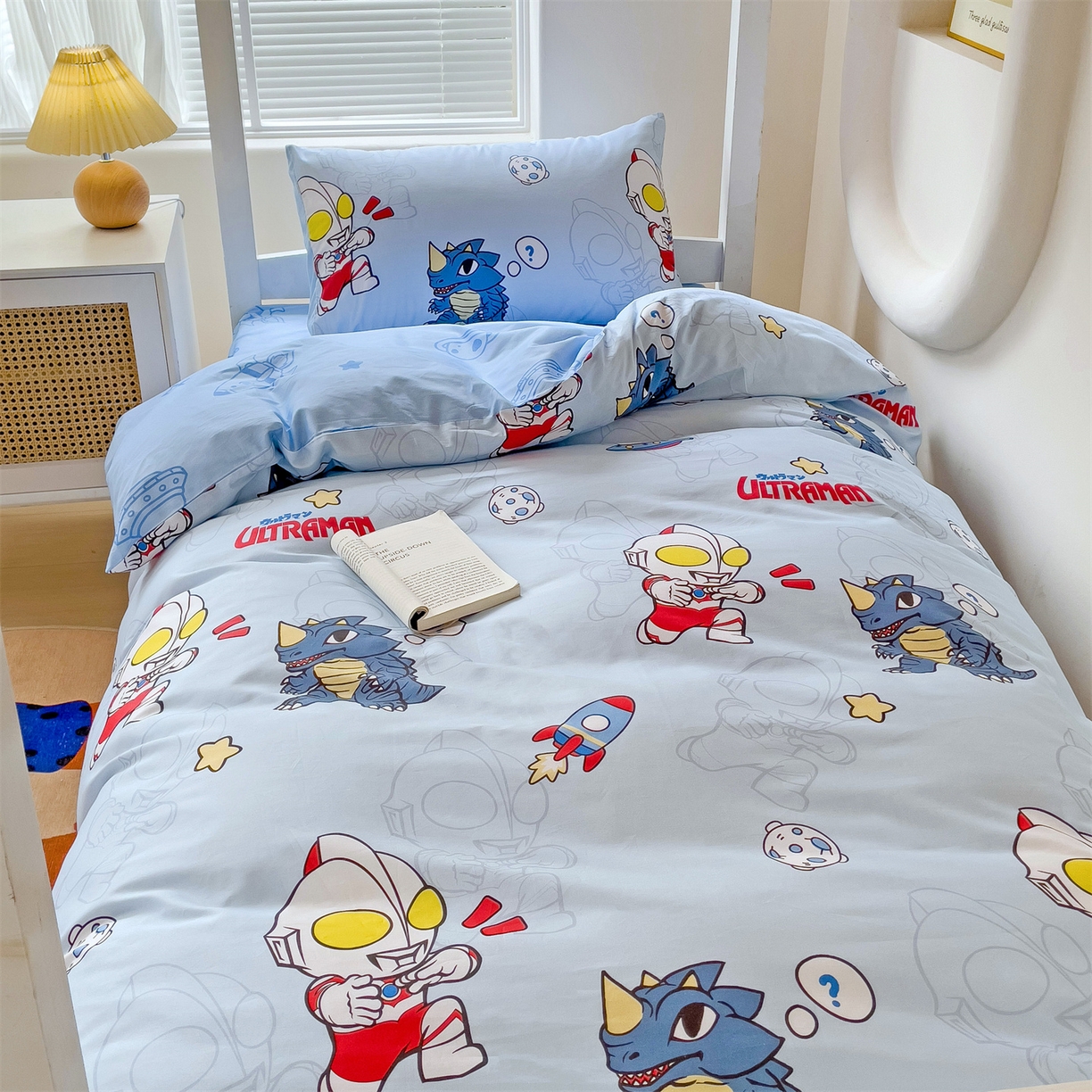 91家纺网 家纺一手货源 找家纺 名兮家居 2025-全棉纯棉13372经典奥特曼-三丽鸥学生床多件套【含防伪标】 奥特勇士