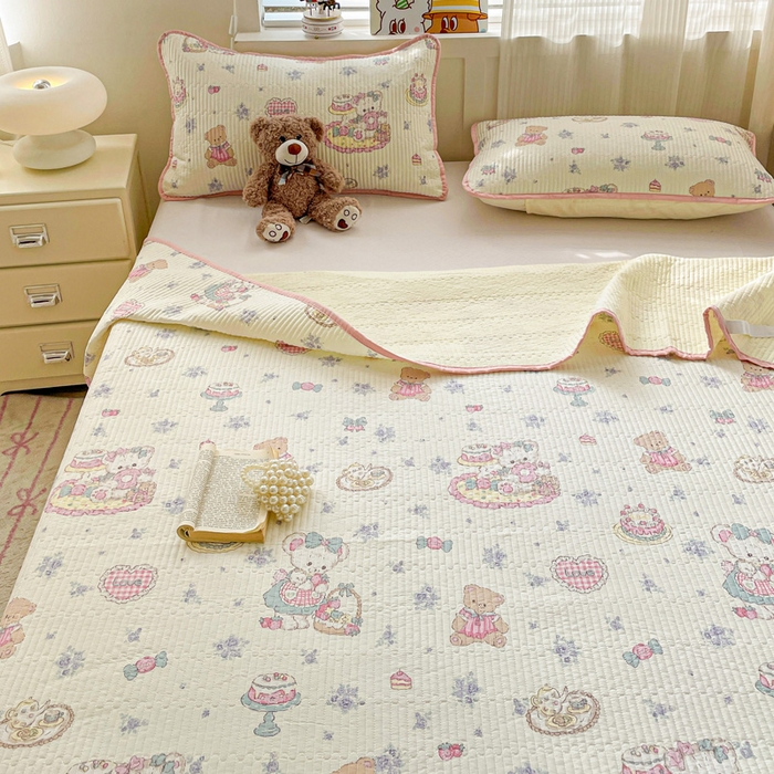 91家纺网 家纺一手货源 找家纺 富馨莱 2025春夏新款纯棉夹棉单床盖床盖单件薄床垫 开心美乐蒂