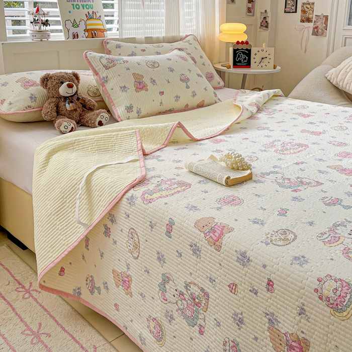 91家纺网 家纺一手货源 找家纺 富馨莱 2025春夏新款纯棉夹棉单床盖床盖单件薄床垫 开心美乐蒂