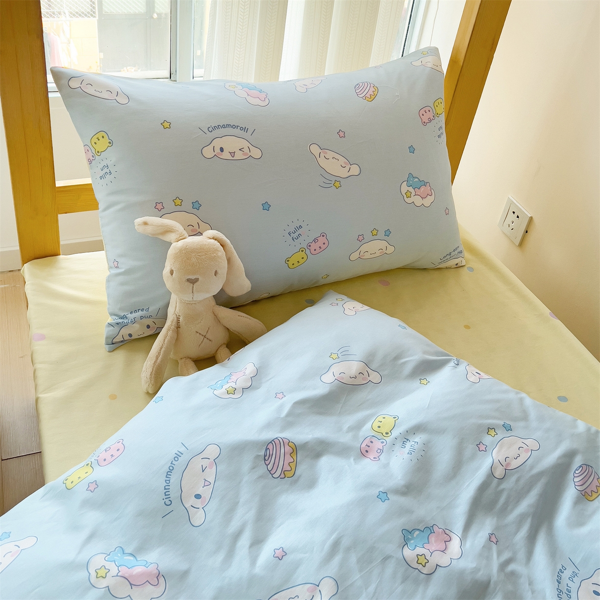 91家纺网 家纺一手货源 找家纺 名兮家居 2025-全棉纯棉13372经典奥特曼-三丽鸥学生床多件套【含防伪标】 蛋糕玉桂狗