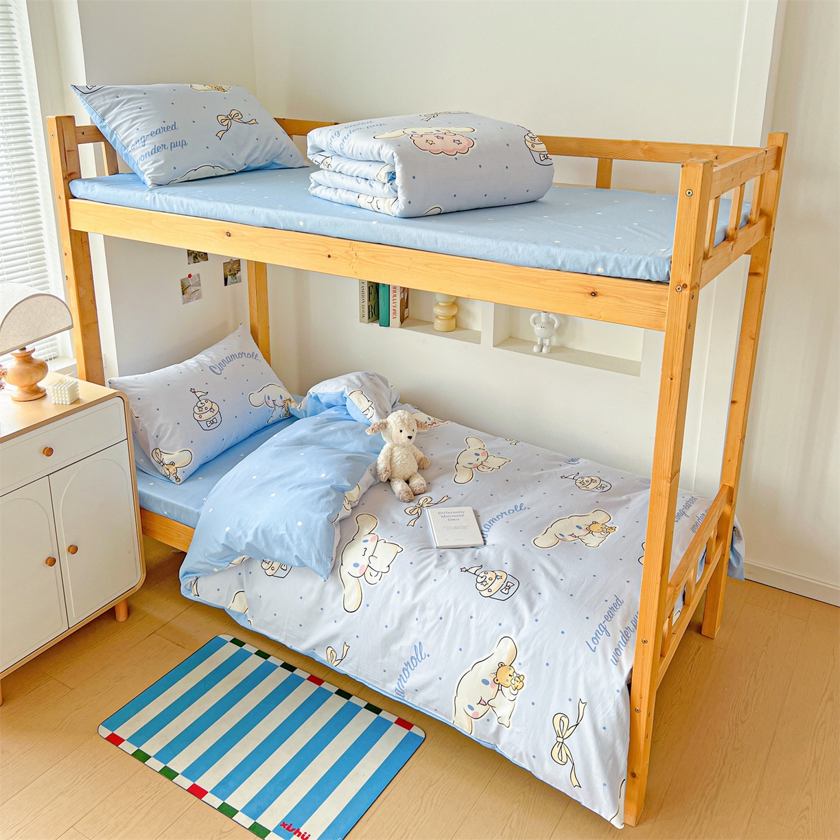 91家纺网 家纺一手货源 找家纺 名兮家居 2025-全棉纯棉13372经典奥特曼-三丽鸥学生床多件套【含防伪标】 点点玉桂狗