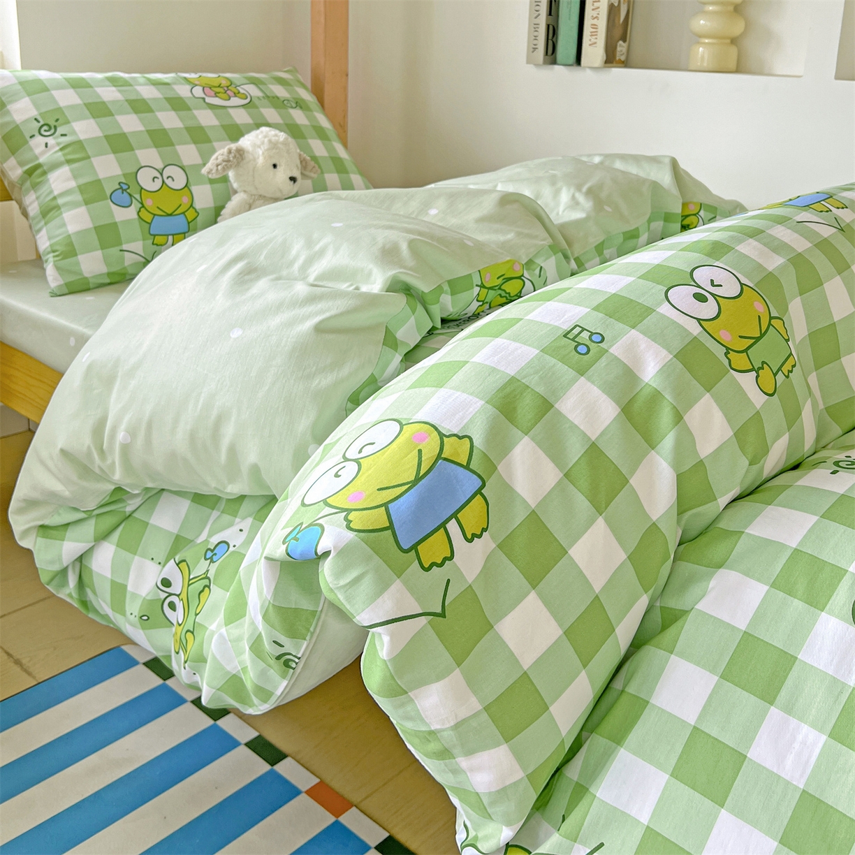 91家纺网 家纺一手货源 找家纺 名兮家居 2025-全棉纯棉13372经典奥特曼-三丽鸥学生床多件套【含防伪标】 格子大眼蛙