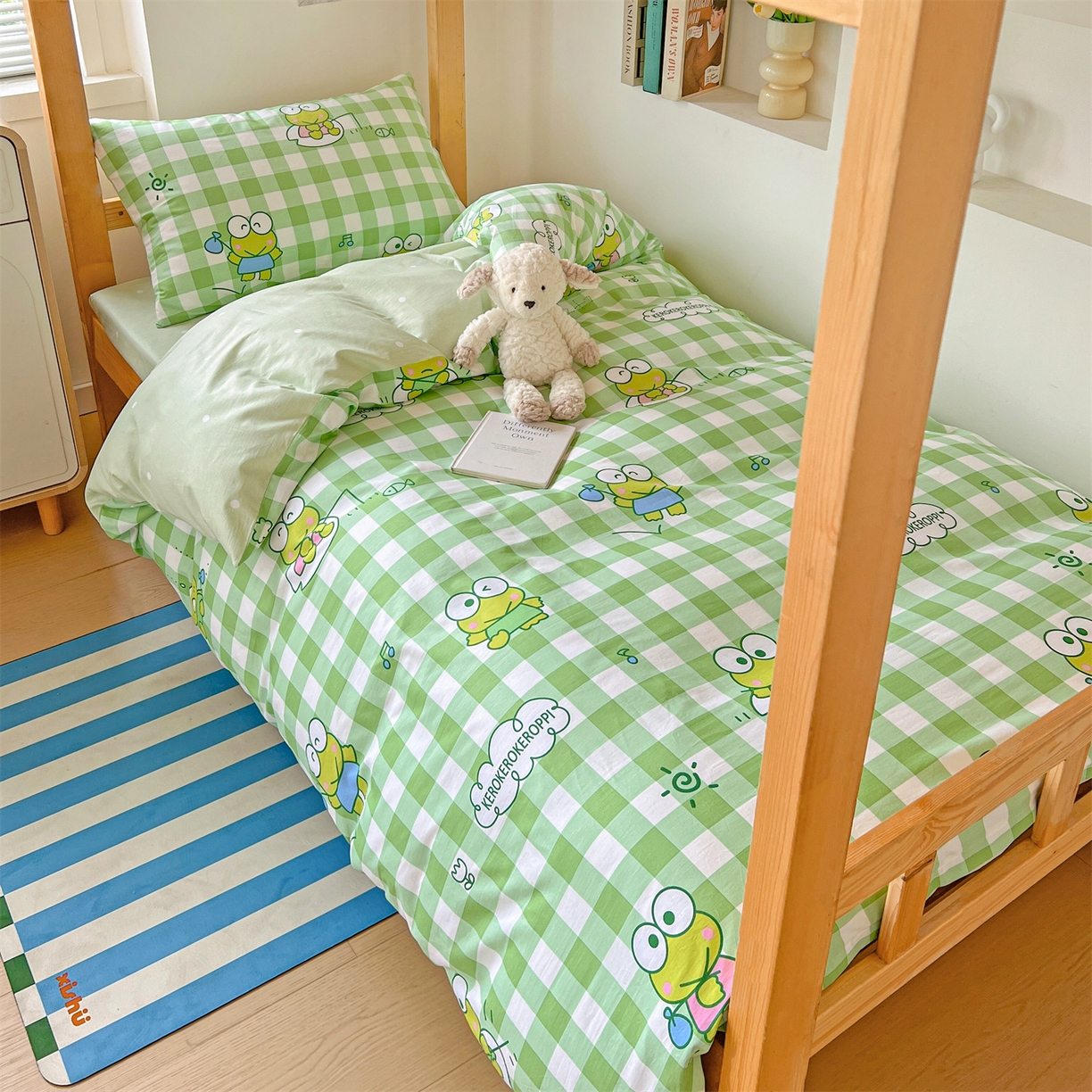 91家纺网 家纺一手货源 找家纺 名兮家居 2025-全棉纯棉13372经典奥特曼-三丽鸥学生床多件套【含防伪标】 格子大眼蛙