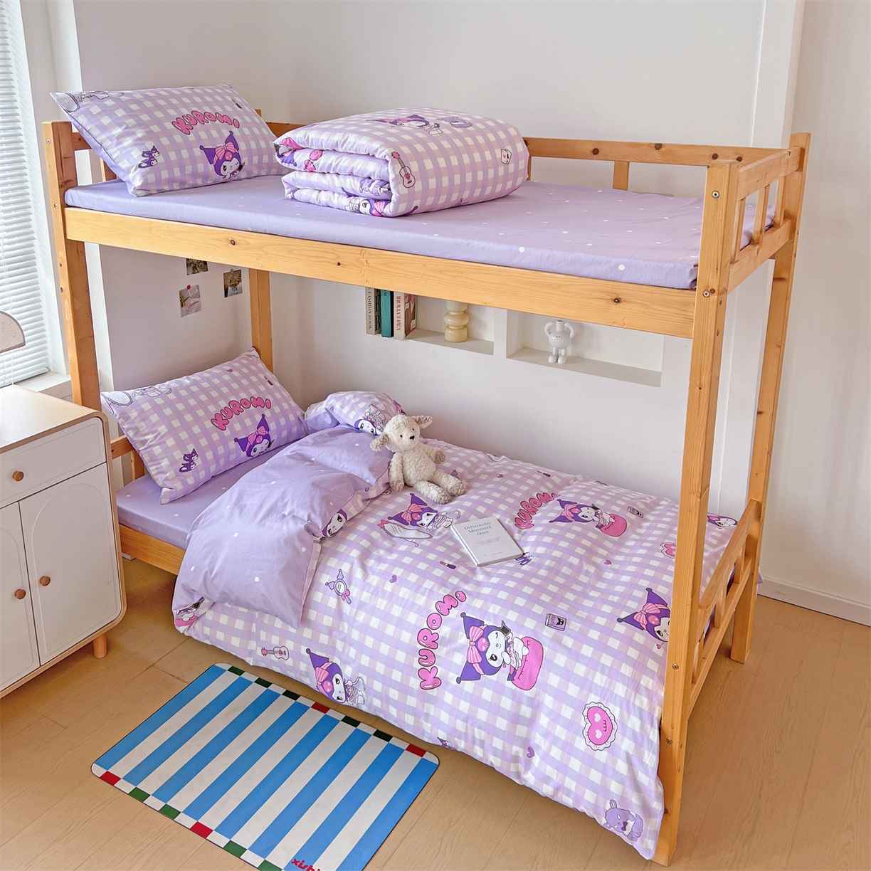 91家纺网 家纺一手货源 找家纺 名兮家居 2025-全棉纯棉13372经典奥特曼-三丽鸥学生床多件套【含防伪标】 格子库洛米