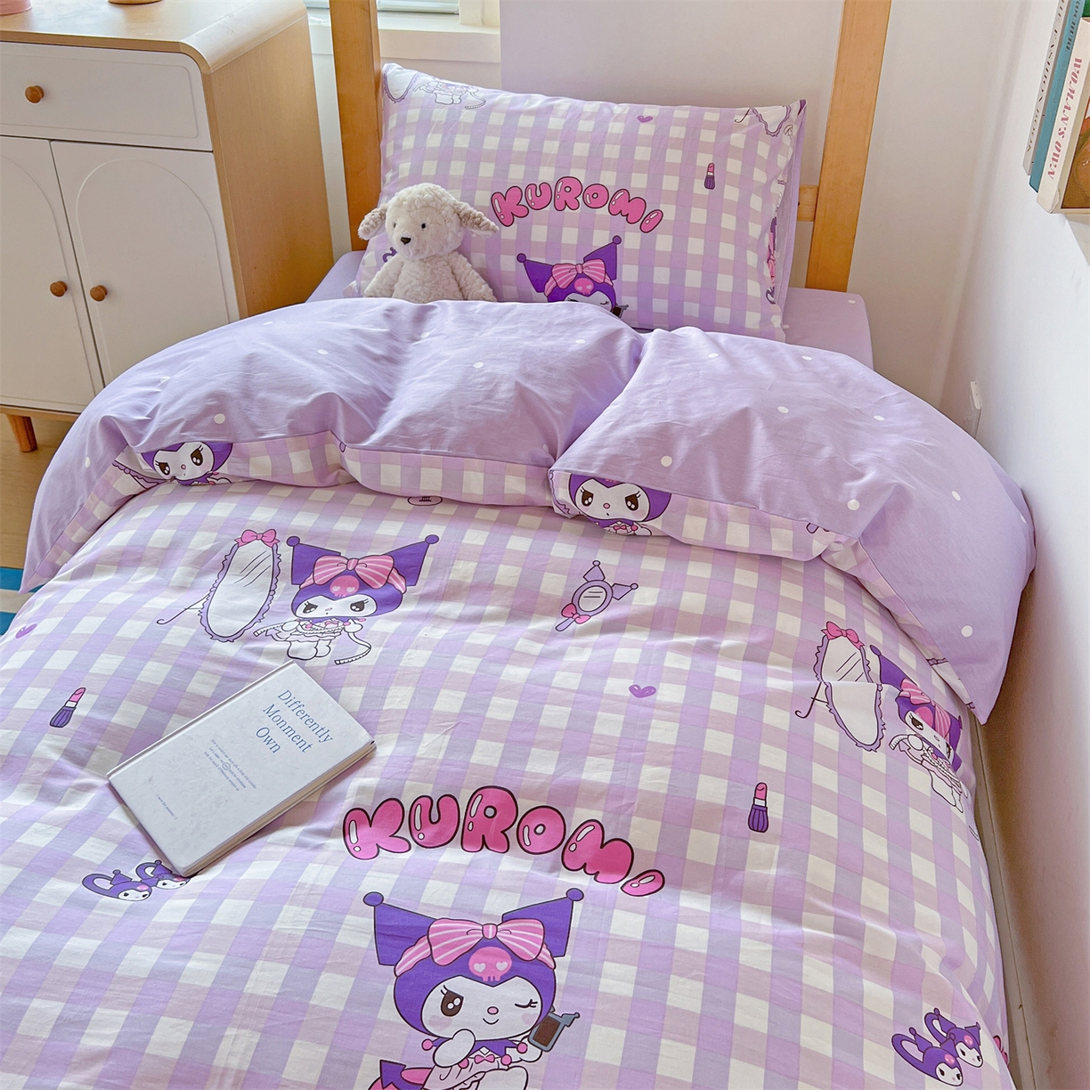 91家纺网 家纺一手货源 找家纺 名兮家居 2025-全棉纯棉13372经典奥特曼-三丽鸥学生床多件套【含防伪标】 格子库洛米