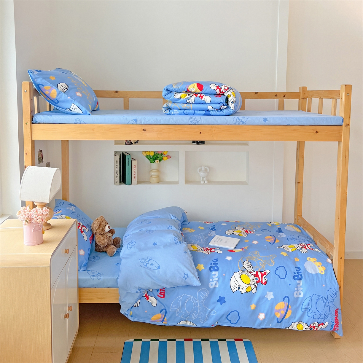 91家纺网 家纺一手货源 找家纺 名兮家居 2025-全棉纯棉13372经典奥特曼-三丽鸥学生床多件套【含防伪标】 光线王子