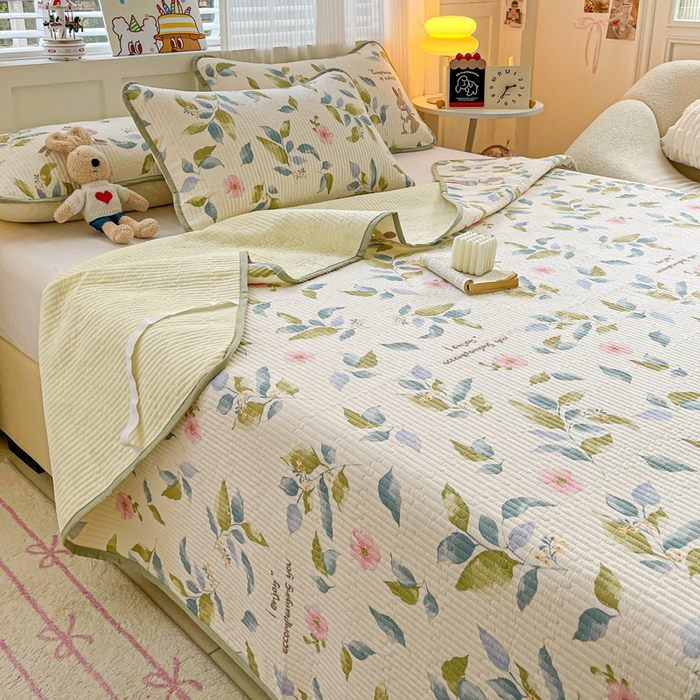 91家纺网 家纺一手货源 找家纺 富馨莱 2025春夏新款纯棉夹棉单床盖床盖单件薄床垫 摩登