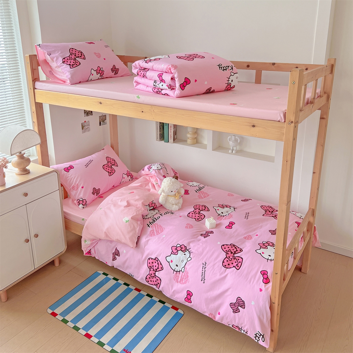 91家纺网 家纺一手货源 找家纺 名兮家居 2025-全棉纯棉13372经典奥特曼-三丽鸥学生床多件套【含防伪标】 蝴蝶结kt