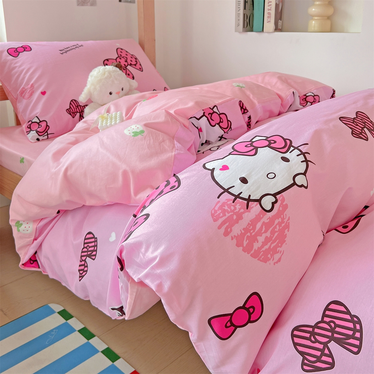 91家纺网 家纺一手货源 找家纺 名兮家居 2025-全棉纯棉13372经典奥特曼-三丽鸥学生床多件套【含防伪标】 蝴蝶结kt