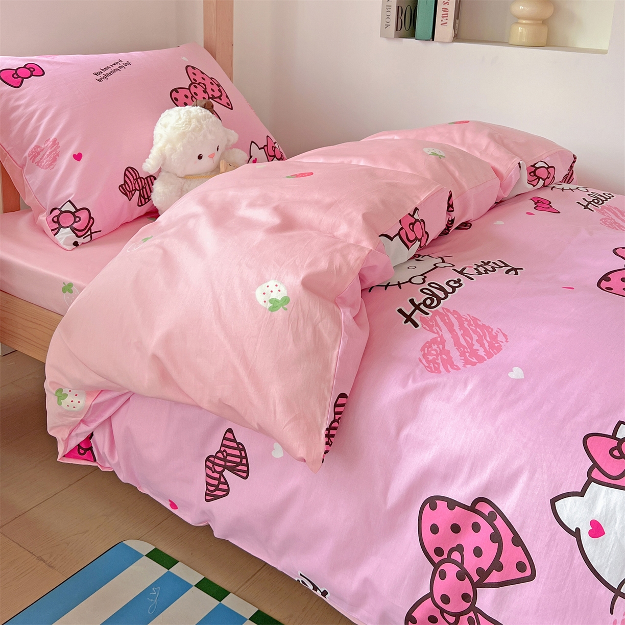 91家纺网 家纺一手货源 找家纺 名兮家居 2025-全棉纯棉13372经典奥特曼-三丽鸥学生床多件套【含防伪标】 蝴蝶结kt