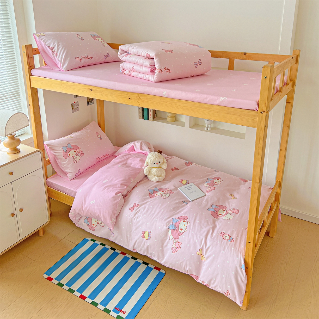 91家纺网 家纺一手货源 找家纺 名兮家居 2025-全棉纯棉13372经典奥特曼-三丽鸥学生床多件套【含防伪标】 魔法美乐蒂