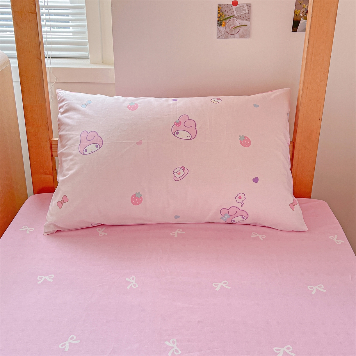 91家纺网 家纺一手货源 找家纺 名兮家居 2025-全棉纯棉13372经典奥特曼-三丽鸥学生床多件套【含防伪标】 俏皮美乐蒂