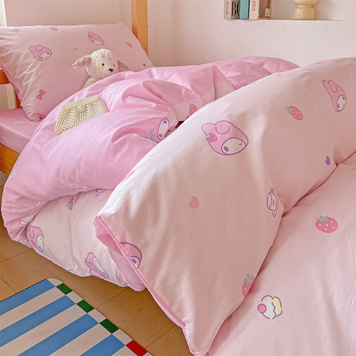 91家纺网 家纺一手货源 找家纺 名兮家居 2025-全棉纯棉13372经典奥特曼-三丽鸥学生床多件套【含防伪标】 俏皮美乐蒂