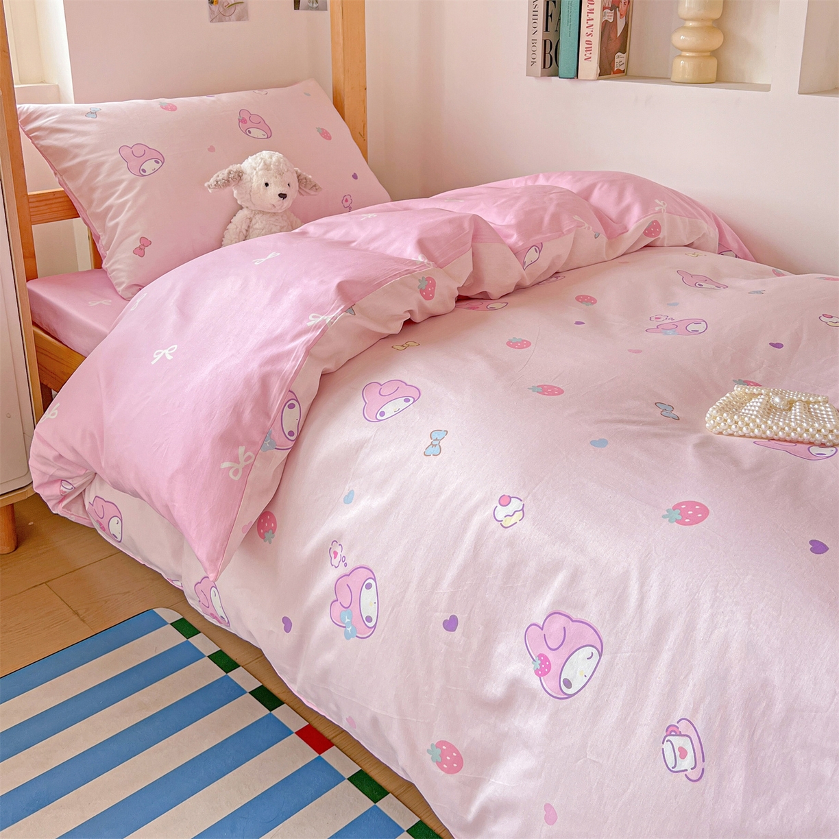 91家纺网 家纺一手货源 找家纺 名兮家居 2025-全棉纯棉13372经典奥特曼-三丽鸥学生床多件套【含防伪标】 俏皮美乐蒂