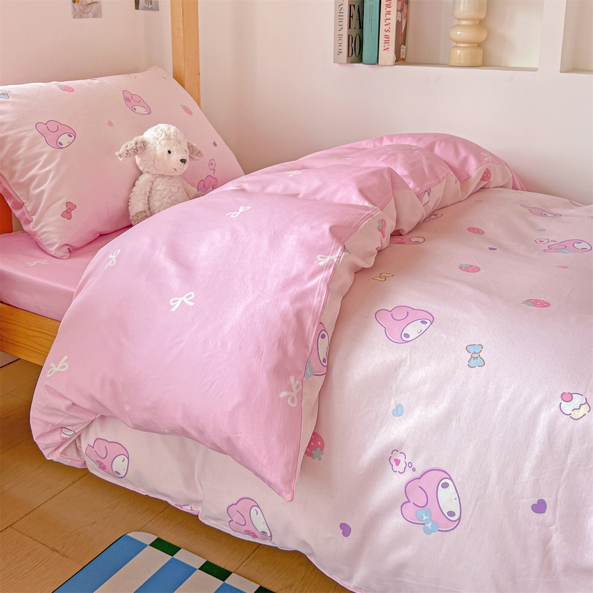 91家纺网 家纺一手货源 找家纺 名兮家居 2025-全棉纯棉13372经典奥特曼-三丽鸥学生床多件套【含防伪标】 俏皮美乐蒂