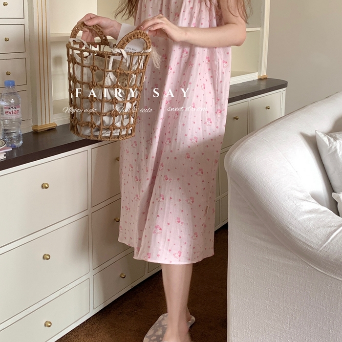 91家纺网 家纺一手货源 找家纺 妍景家居生活馆 2025新款纱布吊带睡裙 粉色小马