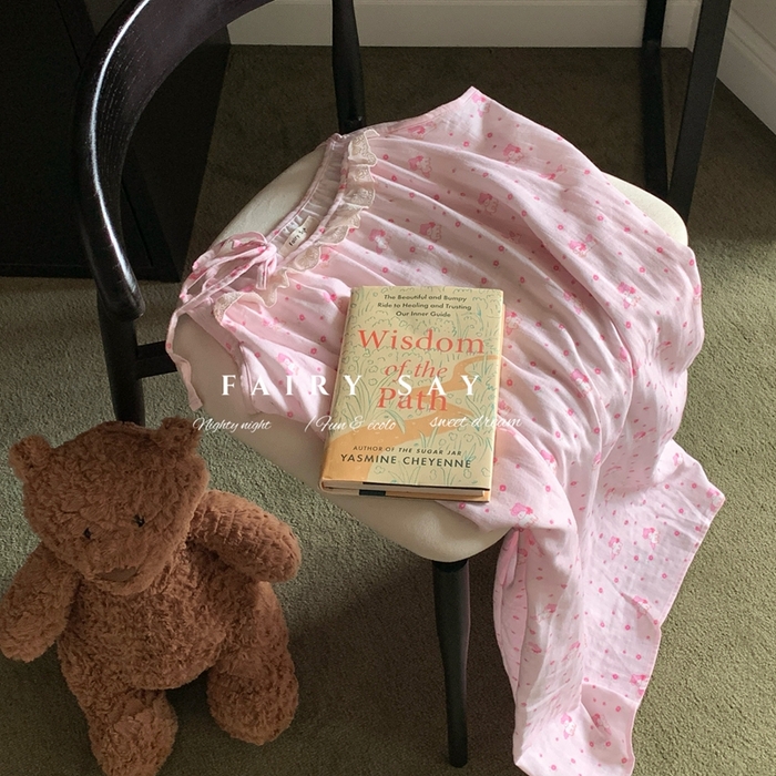 91家纺网 家纺一手货源 找家纺 妍景家居生活馆 2025新款纱布吊带睡裙 粉色小马