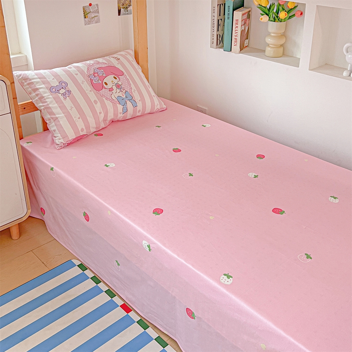 91家纺网 家纺一手货源 找家纺 名兮家居 2025-全棉纯棉13372经典奥特曼-三丽鸥学生床多件套【含防伪标】 竖条美乐蒂