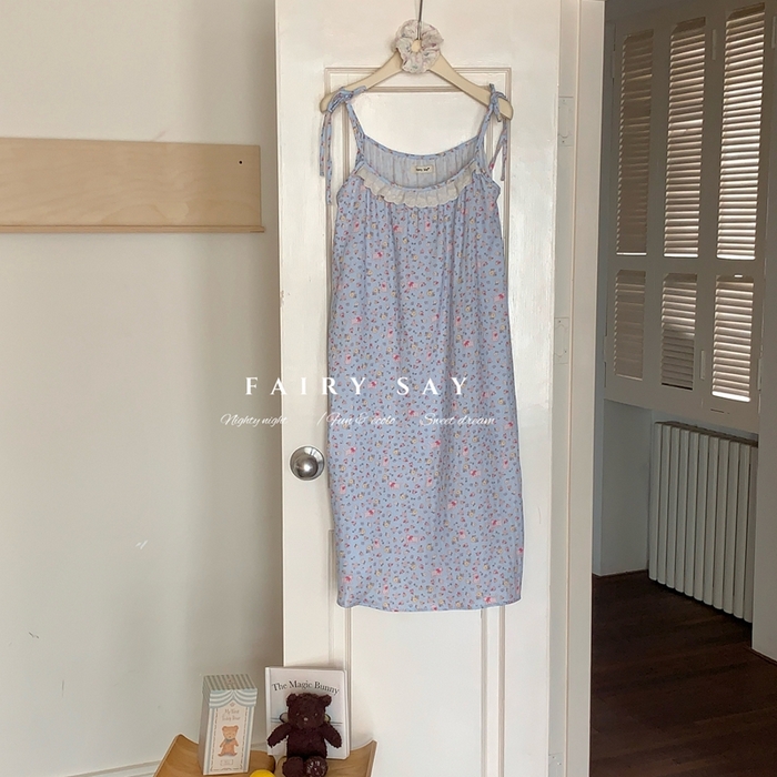 91家纺网 家纺一手货源 找家纺 妍景家居生活馆 2025新款纱布吊带睡裙 蓝底碎花猫咪