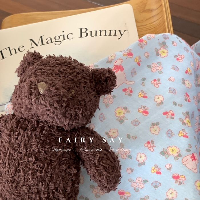 91家纺网 家纺一手货源 找家纺 妍景家居生活馆 2025新款纱布吊带睡裙 蓝底碎花猫咪