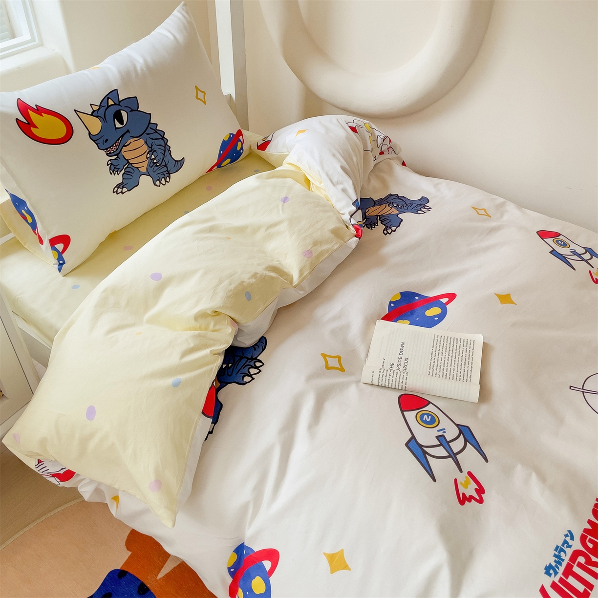 91家纺网 家纺一手货源 找家纺 名兮家居 2025-全棉纯棉13372经典奥特曼-三丽鸥学生床多件套【含防伪标】 咸蛋超人