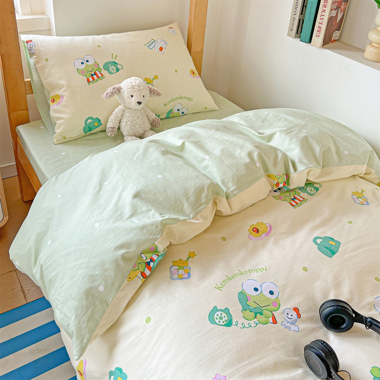 91家纺网 家纺一手货源 找家纺 名兮家居 2025-全棉纯棉13372经典奥特曼-三丽鸥学生床多件套【含防伪标】 悠闲大眼蛙
