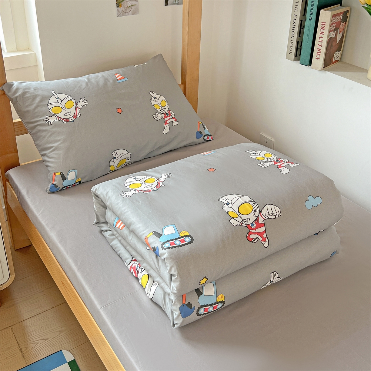 91家纺网 家纺一手货源 找家纺 名兮家居 2025-全棉纯棉13372经典奥特曼-三丽鸥学生床多件套【含防伪标】 宇宙小分队