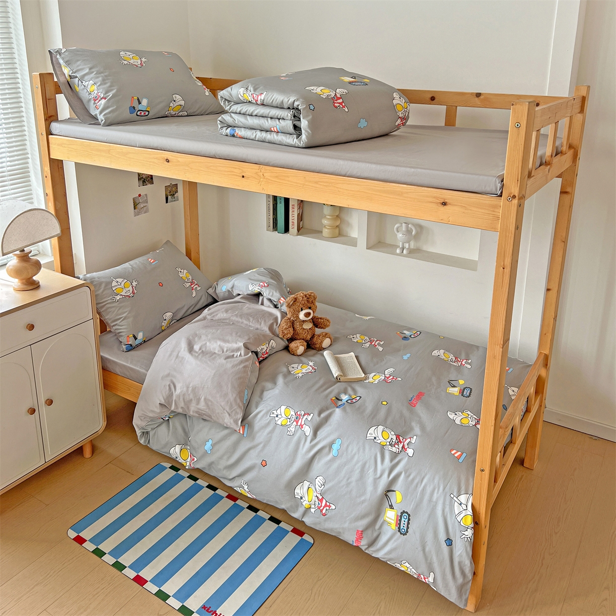 91家纺网 家纺一手货源 找家纺 名兮家居 2025-全棉纯棉13372经典奥特曼-三丽鸥学生床多件套【含防伪标】 宇宙小分队