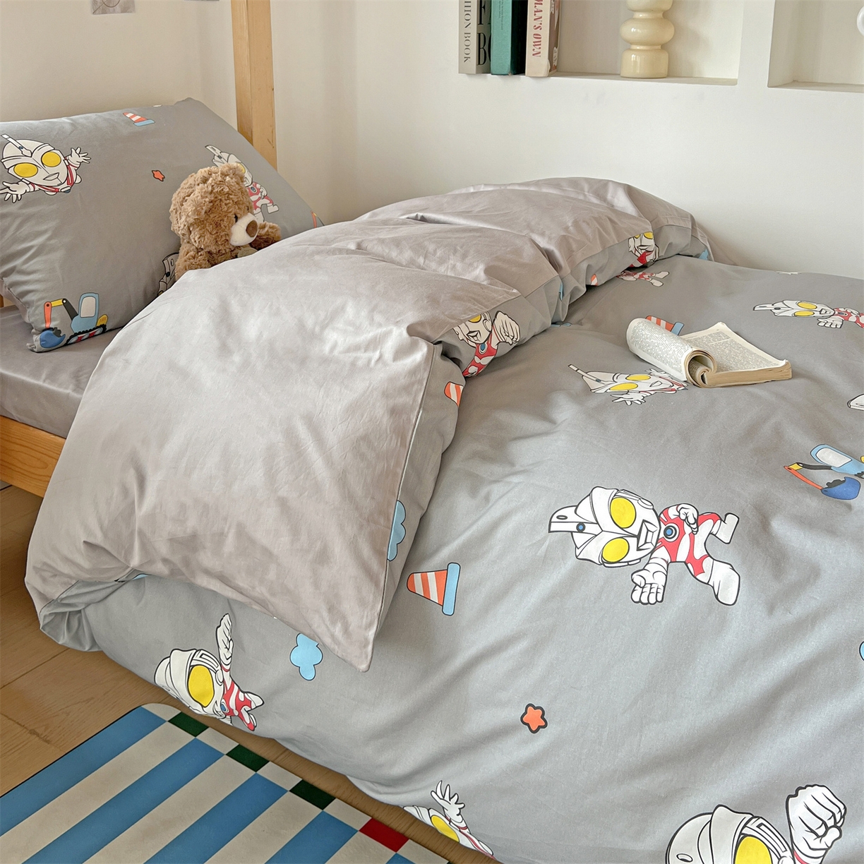 91家纺网 家纺一手货源 找家纺 名兮家居 2025-全棉纯棉13372经典奥特曼-三丽鸥学生床多件套【含防伪标】 宇宙小分队