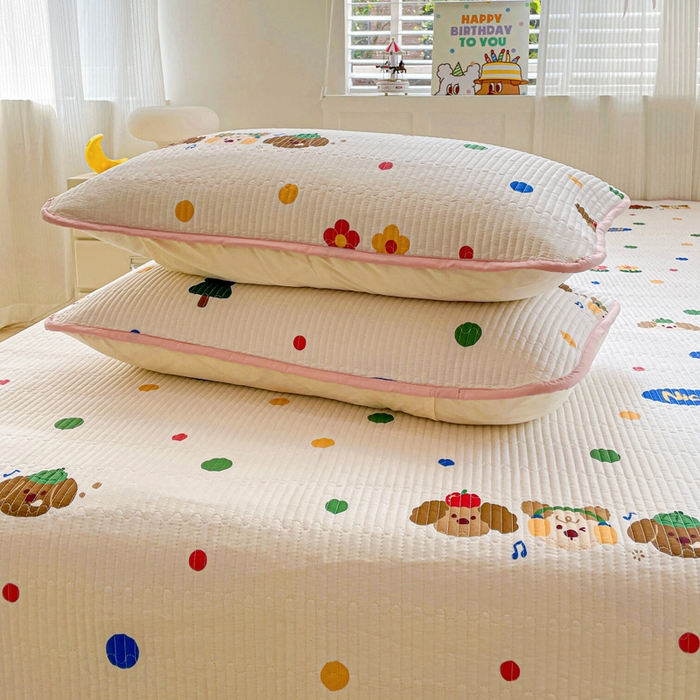 91家纺网 家纺一手货源 找家纺 富馨莱 2025春夏新款纯棉夹棉单床盖床盖单件薄床垫 三只小狗