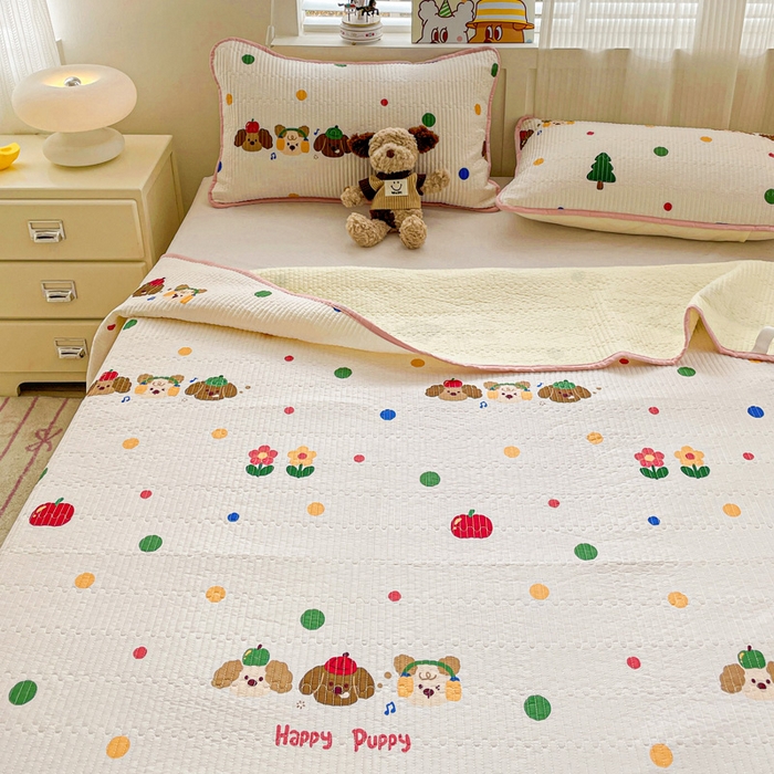 91家纺网 家纺一手货源 找家纺 富馨莱 2025春夏新款纯棉夹棉单床盖床盖单件薄床垫 三只小狗