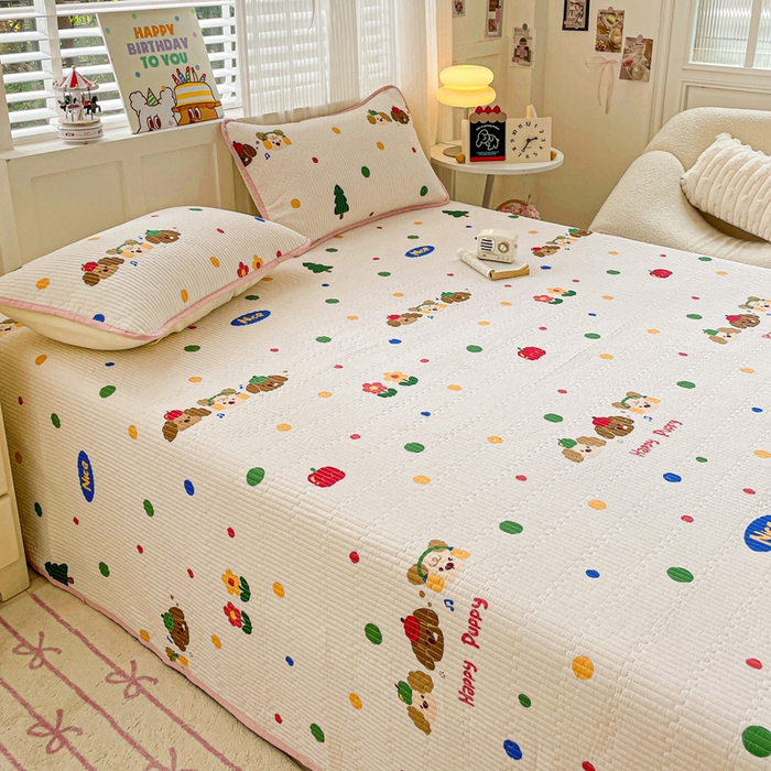 91家纺网 家纺一手货源 找家纺 富馨莱 2025春夏新款纯棉夹棉单床盖床盖单件薄床垫 三只小狗