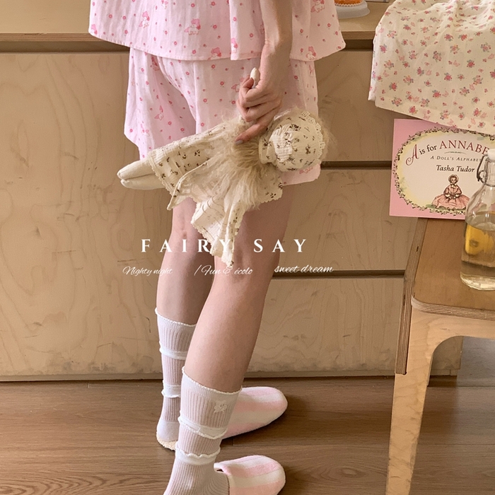 91家纺网 家纺一手货源 找家纺 妍景家居生活馆 2025新款纱布吊带套装 粉色小马